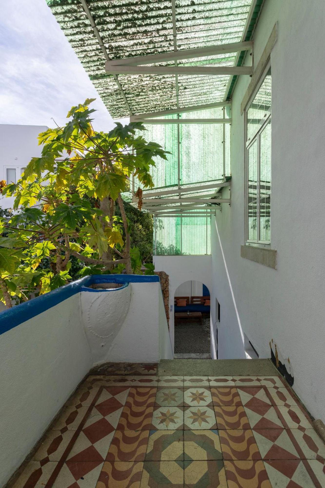 Le Penguin Hostel Faro Buitenkant foto